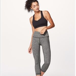 Wunder Under High Rise Crop 21” Size 6